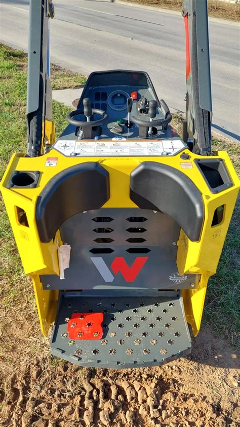 wacker neuson mini skid steer